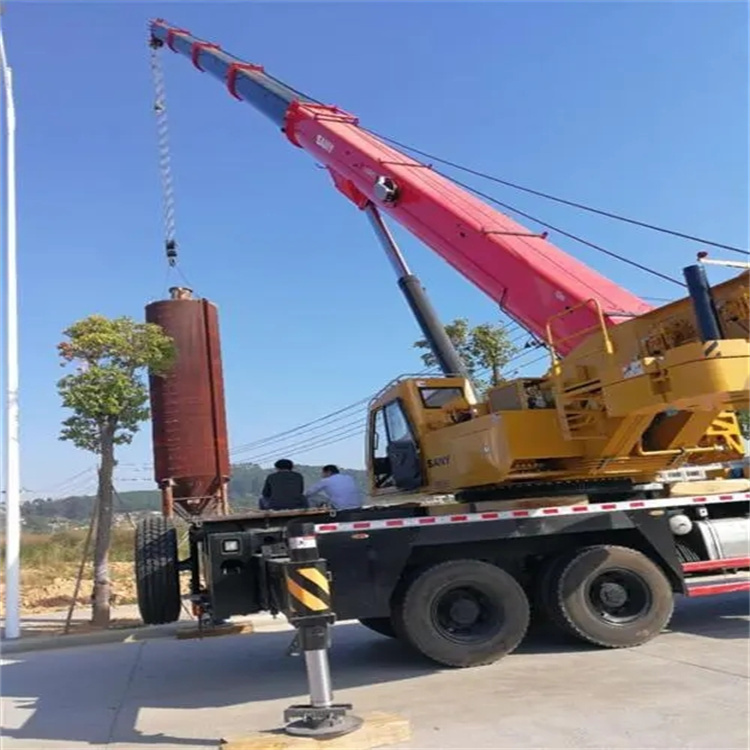 彭州专业吊车租赁多少钱