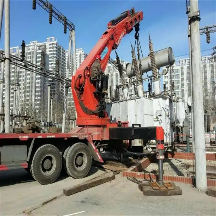 彭州就近吊车出租|工地厂房吊装设备租赁|24小时高效响应