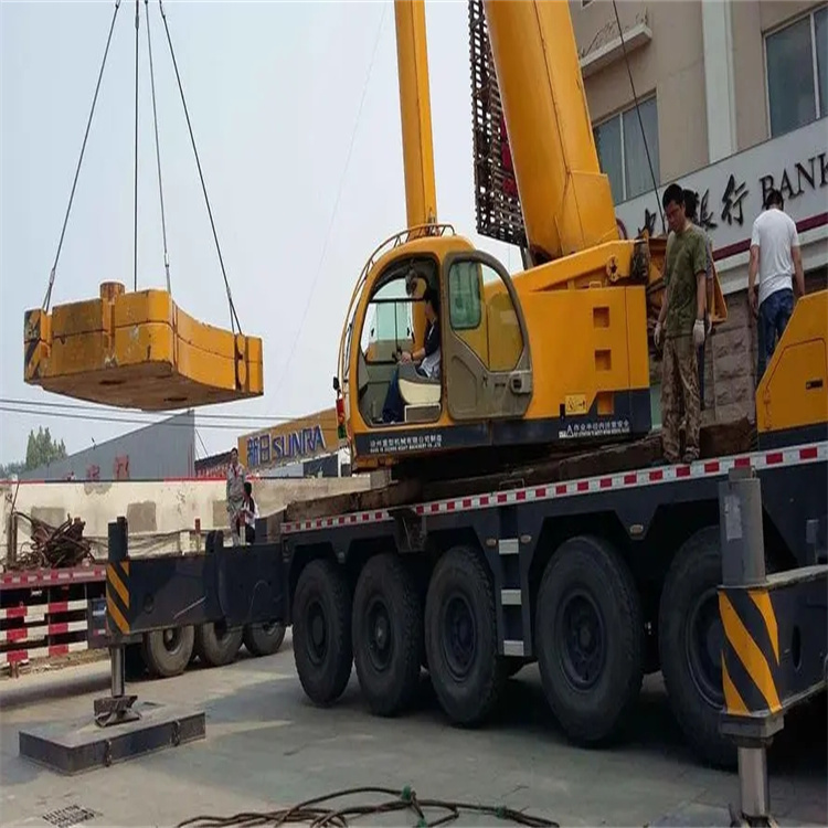 彭州当地吊车出租|机器吊装|75吨|工厂搬迁服务