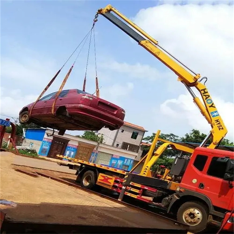 彭州吊车吊汽车的正确方法